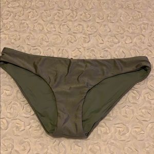 BECCA Swim bottom, Size M NWT